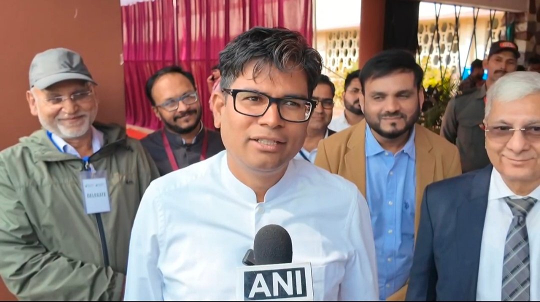 कांग्रेस के आरोपों पर ओपी चौधरी का प्रहार, कहा - हर बात पर मोदी को दोष देना पार्टी की आदत 1 IMG 20251208 160133