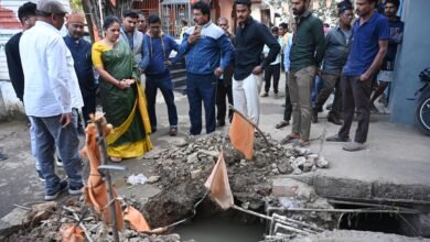 इंदौर जैसी स्थिति बनने से पहले प्रशासन सतर्क: रायपुर के महर्षि वाल्मीकि वार्ड में नलों से गंदा पानी, महापौर मीनल चौबे ने संभाला मोर्चा 3 IMG 20260103 WA0044