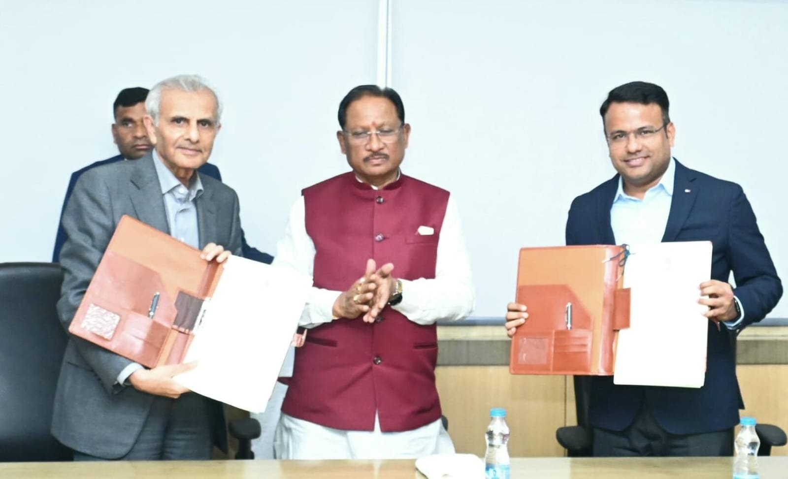 बॉम्बे हॉस्पिटल एंड मेडिकल रिसर्च सेंटर के लिए चार माह में जमीन लीज व रजिस्ट्री पूरी, ₹680 करोड़ की लागत से बनेगा 300 बिस्तरों का हॉस्पिटल 1 IMG 20260122 WA0061