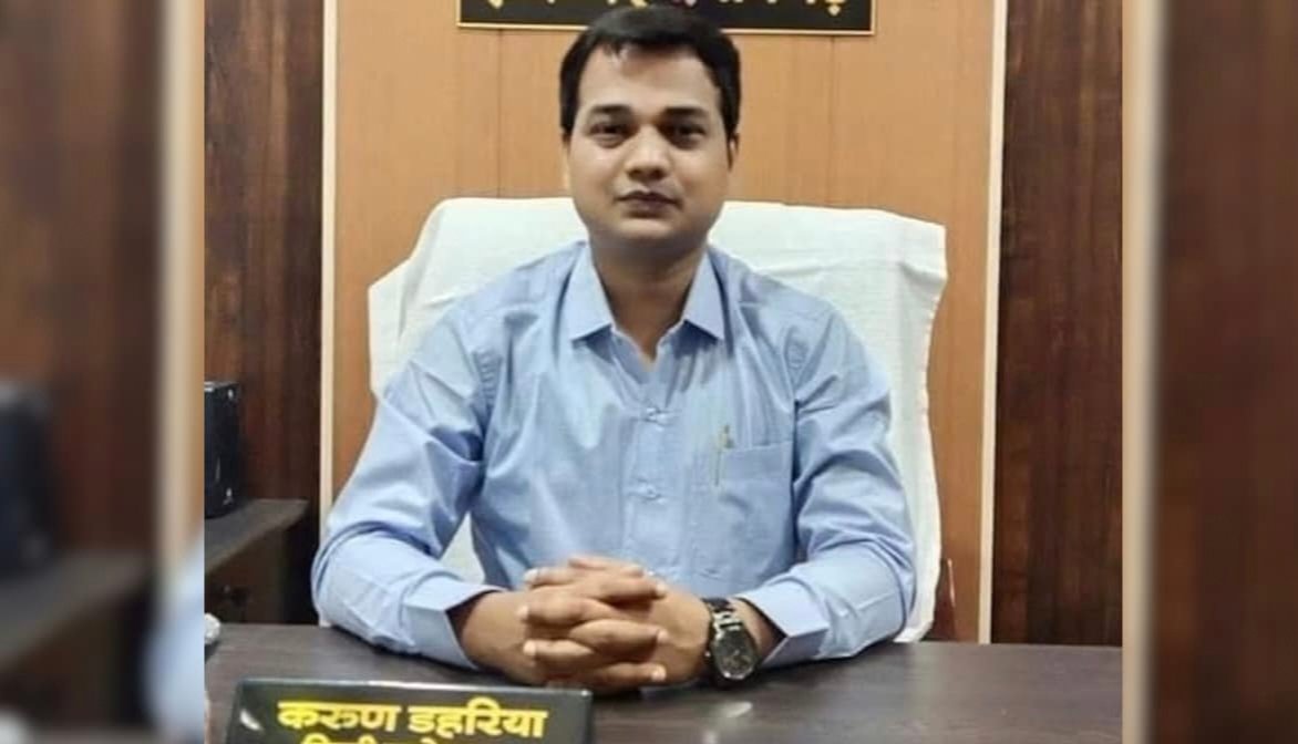 SDM Suspended: एसडीएम करुण डहरिया निलंबित, हिरासत में मारपीट से ग्रामीण की मौत मामले में बड़ी प्रशासनिक कार्रवाई 1 IMG 20260218 162848