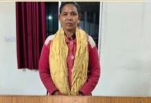 कांकेर में बड़ी कामयाबी, 8 लाख की इनामी मासे बारसा ने AK-47 के साथ पुलिस के सामने डाले हथियार 17 IMG 20260226 113129