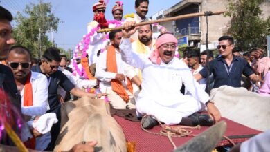 भारतीय राजनीति में अनोखी मिसाल: डिप्टी सीएम अरुण साव बने विधायक दूल्हे की बैलगाड़ी के सारथी 7 IMG 20260531 WA0026
