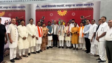 Om Birla Raipur Visit: लोकसभा अध्यक्ष ओम बिरला पहुंचे रायपुर, भाजपा नेताओं ने किया स्वागत 6 FB IMG 1781757928537