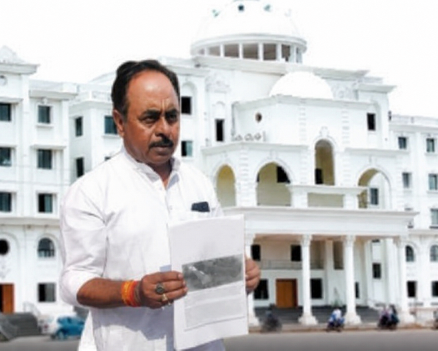 सफाई यूजर चार्ज वृद्धि के खिलाफ कांग्रेस का हस्ताक्षर अभियान कल, तेलीबांधा तालाब में होगा आयोजन 1 file 0000000052d072098d935e9d57d47c11 1