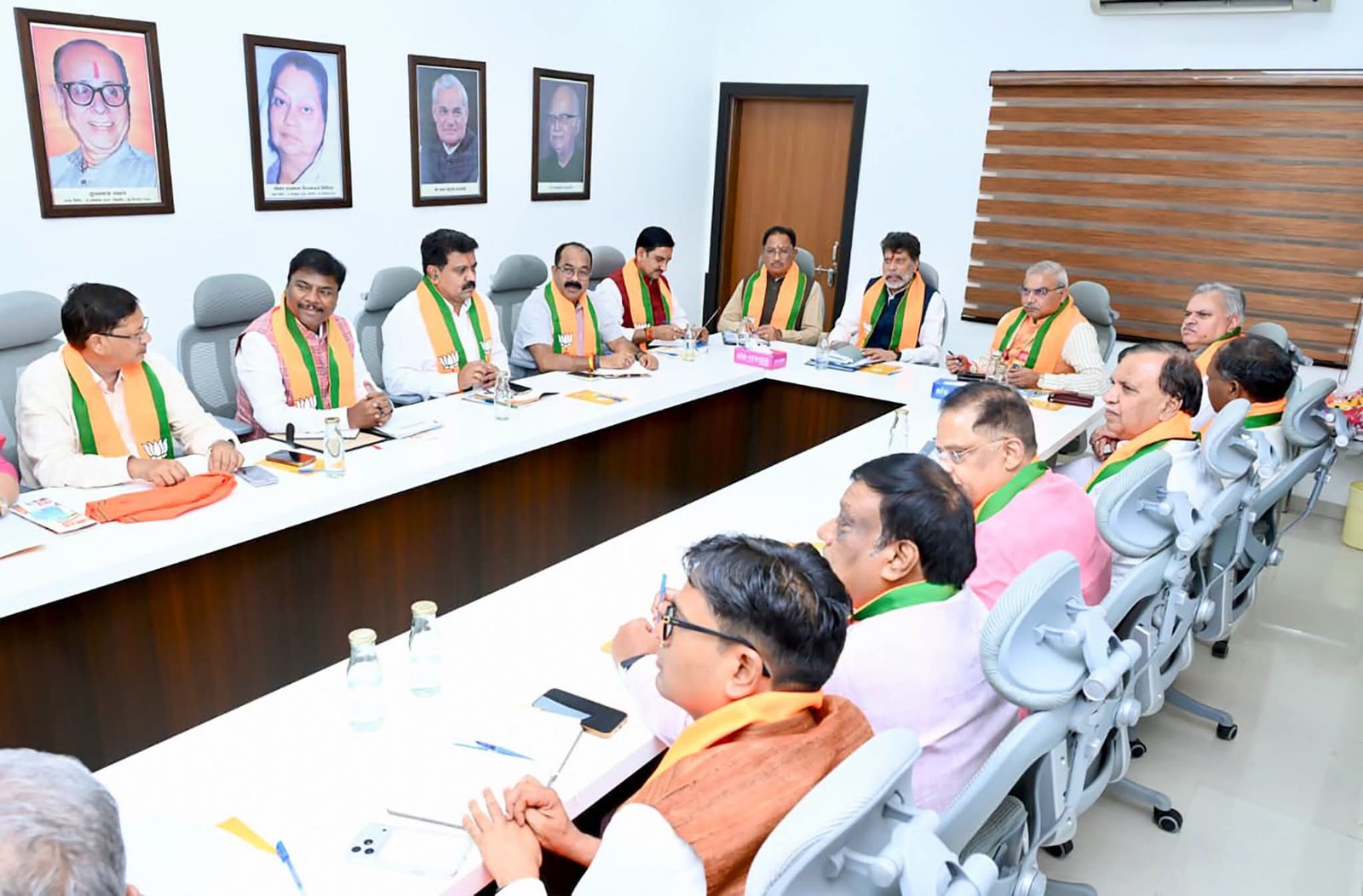 CG BJP Core Group Meeting: 2028 विधानसभा चुनाव की रणनीति पर मंथन, सत्ता-संगठन समन्वय पर जोर 1 FB IMG 1784698473730
