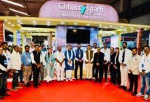 कोलकाता TTF 2026 में छत्तीसगढ़ पर्यटन का जलवा, 'बेस्ट डेकोरेशन ऑफ स्टॉल एंड अपीयरेंस' अवॉर्ड से सम्मानित 8 IMG 20260713 WA0065