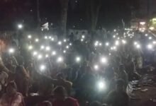 12 साल की सेवा, फिर भी नहीं मिला संविलियन: शिक्षा मंत्री के बंगले के बाहर देर रात भजन -कीर्तन कर जताया विरोध, पूर्व मंत्री डहरिया बोले प्रदेश में हर वर्ग परेशान 13 IMG 20260721 WA0025