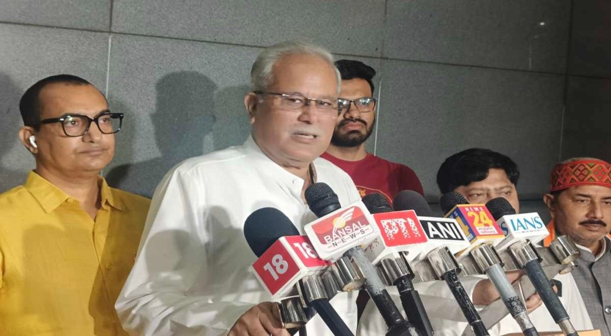 भूपेश बघेल का बीजेपी पर हमला, बोले- छात्रों पर लाठीचार्ज लोकतंत्र पर हमला, सरकार नैतिक जिम्मेदारी ले 1 IMG 20260721 080534