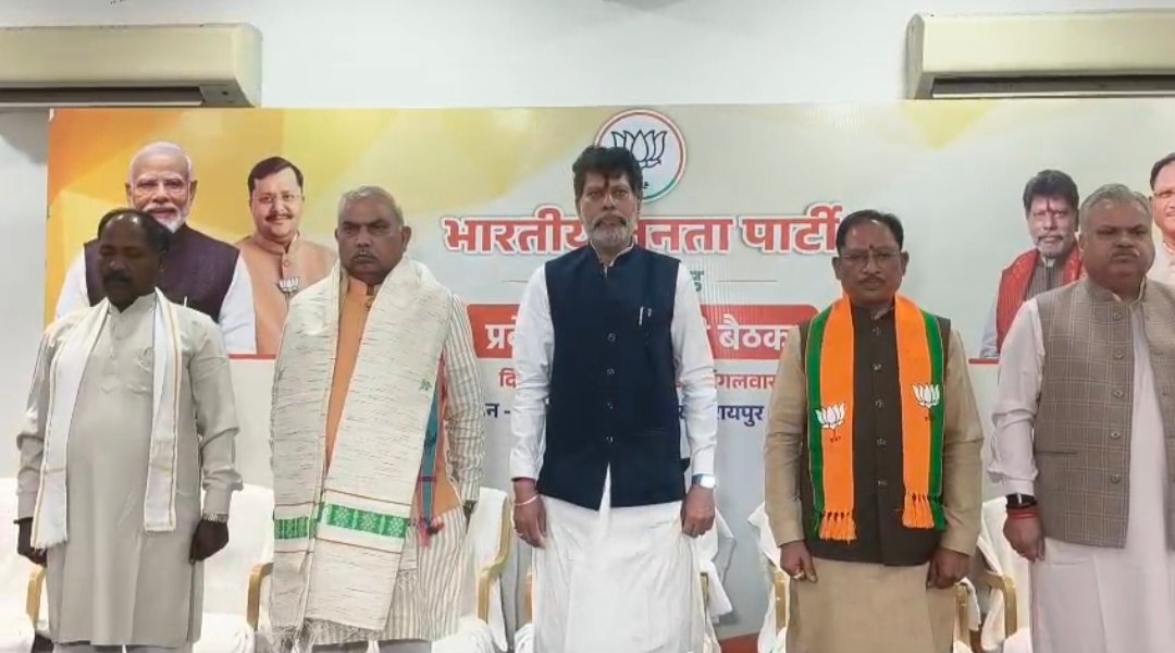 रायपुर में भाजपा प्रदेश पदाधिकारी बैठक शुरू, संगठन और आगामी रणनीति पर मंथन, सीएम साय बैठक में मौजूद 1 IMG 20260721 154605