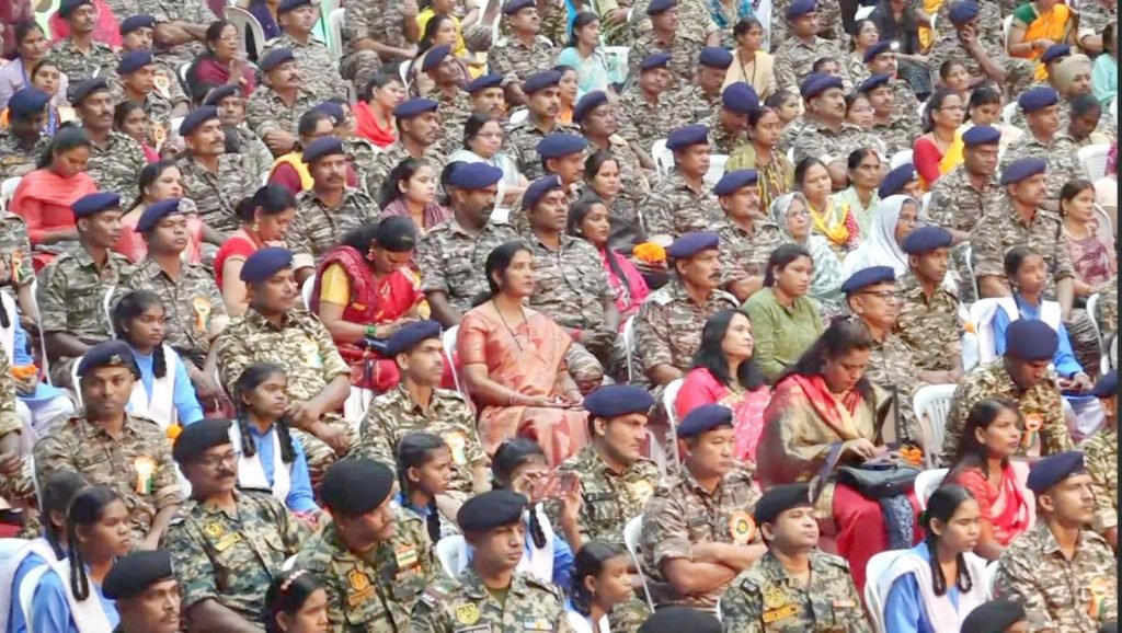 स्नेह की डोर विष्णु भैया मोर’ कार्यक्रम में जवानों को बांधी राखी, सीएम साय ने कहा- बस्तर में तेजी से होगा विकास 2 1005125012