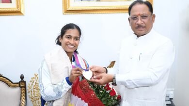 कॉमनवेल्थ गेम्स पदक विजेता ज्ञानेश्वरी यादव का मुख्यमंत्री निवास में भव्य सम्मान, 30 लाख रुपये और DSP पदोन्नति का ऐलान 1 IMG 20260803 WA0017