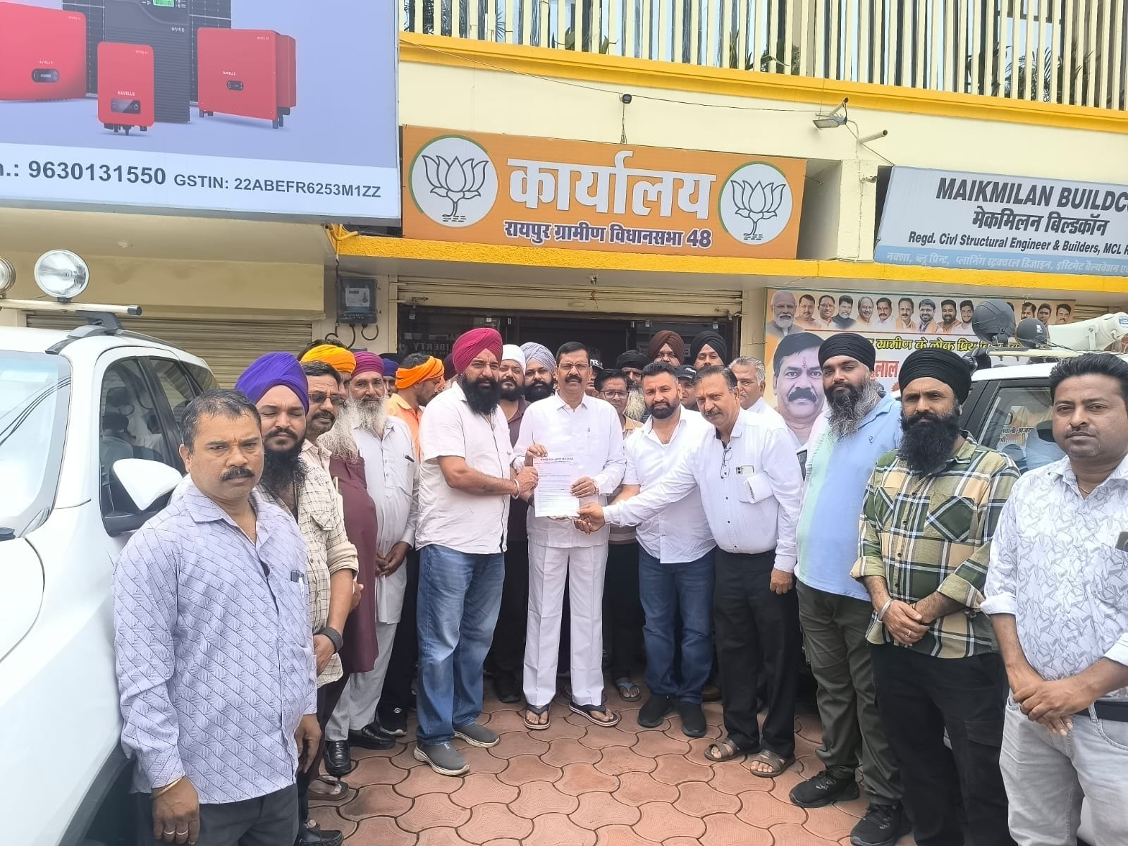रावाभाटा ट्रांसपोर्ट नगर में बदहाल सफाई और अवैध कब्जों का मुद्दा गरमाया, परिवहन संघ ने विधायक से की कार्रवाई की मांग 1 IMG 20260813 WA0028