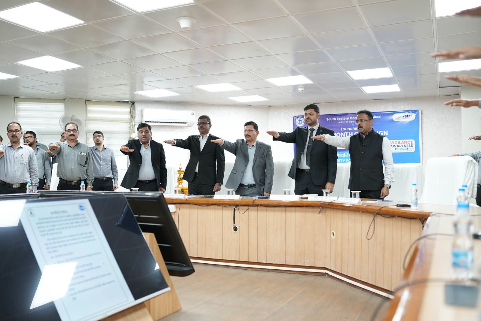 एसईसीएल में तीन माह के निवारक सतर्कता अभियान का शुभारंभ,‘सत्यनिष्ठा से समृद्धि’ की थीम पर चलेगा अभियान 1 IMG 20260817 WA0028