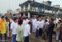 रावांभाटा ट्रांसपोर्ट नगर में विधायक मोतीलाल साहू का निरीक्षण, सफाई और अवैध कब्जों पर सख्ती के निर्देश 5 IMG 20260821 WA0030