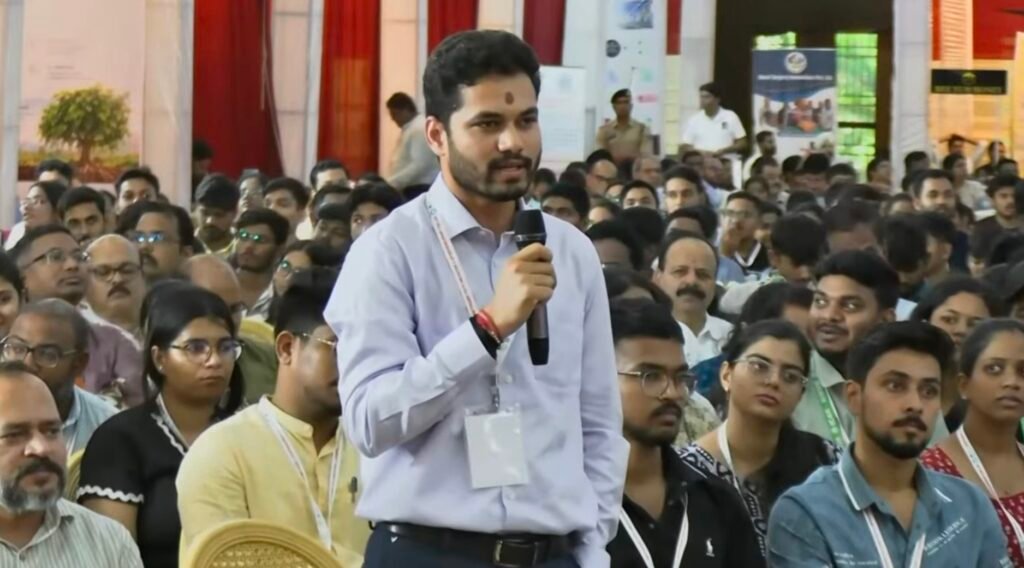 यूथ कॉन्क्लेव में CM साय का युवाओं से सीधा संवाद, नई उद्योग नीति से युवा उद्यमियों को मिलेगा बढ़ावा, विकसित छत्तीसगढ़ 2047 में युवाओं की भागीदारी बढ़े : CM साय 3 1005481092