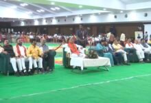 सेवा संकल्प अभियान: IGKV पहुंचे CM साय,बीजेपी नेताओं के साथ सुन रहे PM मोदी का लाइव संबोधन 13 IMG 20261007 105450